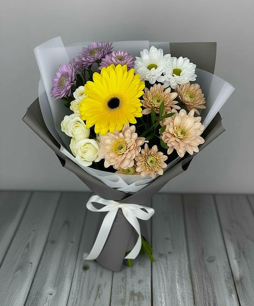 Букет цветов из: Розы, Герберы и Хризантемы в Дубровский