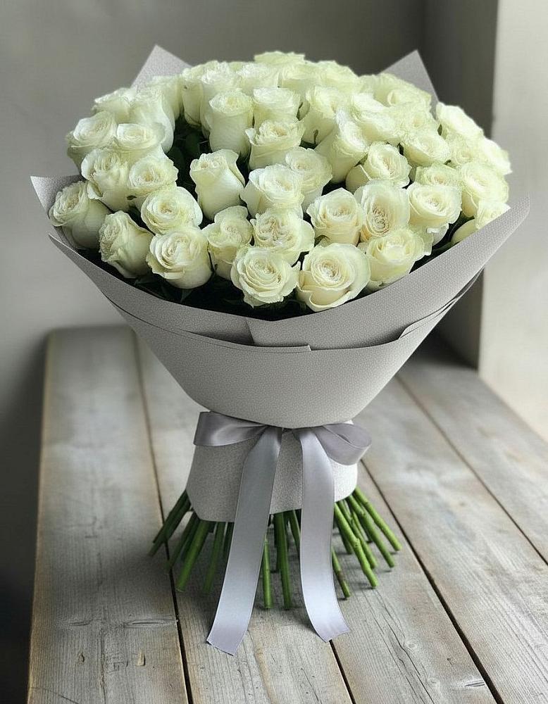 Букет 35 Белых роз в Дубровский