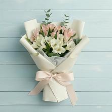 Букет цветов из:  Альстромерии в Дубровский