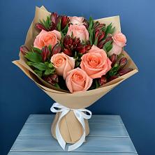 Букет цветов из:  Розы и Альстромерии в Дубровский