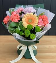 Букет цветов из:  Гвоздики, Розы, Герберы и Хризантемы #REPLACE_PRED# Дубровский