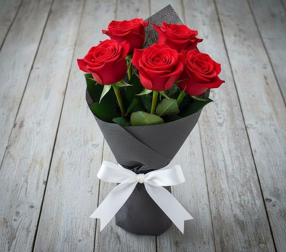 Букет 5 Красных роз Эдлесс Лав в Дубровский