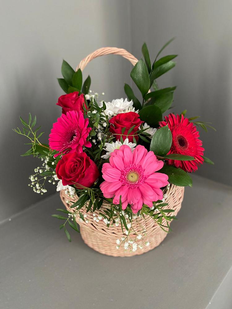 Цветочная композиция из Розы, Хризантемы и Герберы в корзине в Дубровский