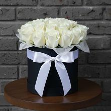 Цветочная композиция из Розы в шляпной коробке в Дубровский